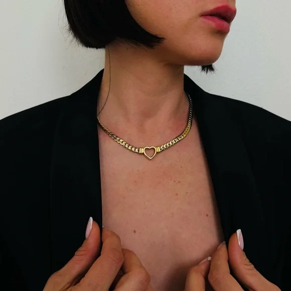 New Gold Sacred Heart Necklace Link Chain Minimalist Braided Choker - Picture 3 of 6